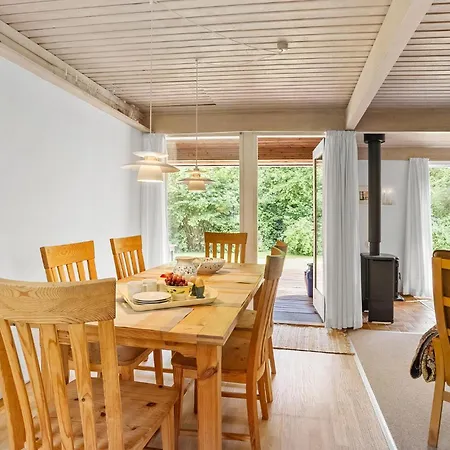 Holiday home Pet Friendly In With Wifi *